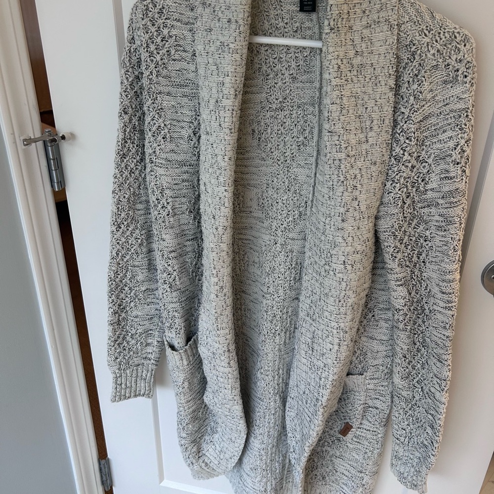 Roots Heathered Gray Cozy Cardigan Sweater XS, excellent used condition